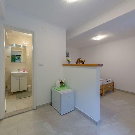 Room Nino Skradin Eksteriør billede
